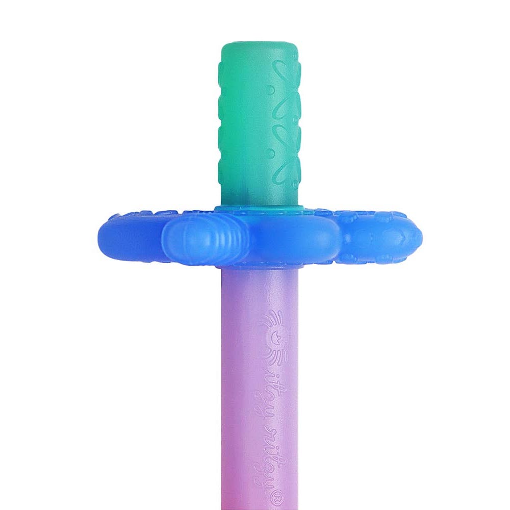 *Itzy Ritzy Teensy Tube Teether - Daisy