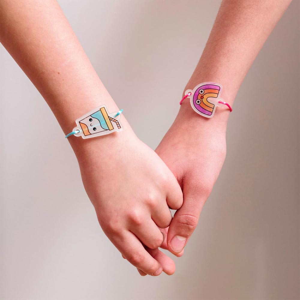 *Ooly Shrink-its! DIY Shrink Art Bracelet Kit - BFF