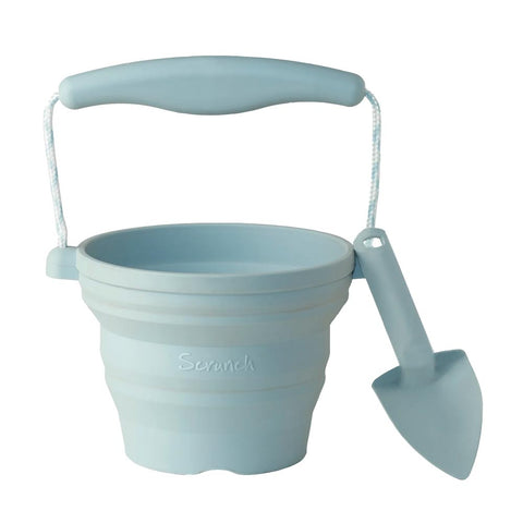 *Scrunch Seedling Pot and Trowel