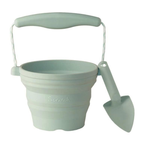 *Scrunch Seedling Pot and Trowel