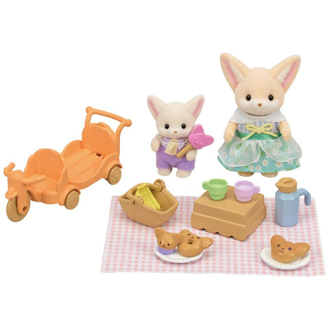 *Calico Critters Sunny Picnic Set w/ Fennec Fox Sister & Baby