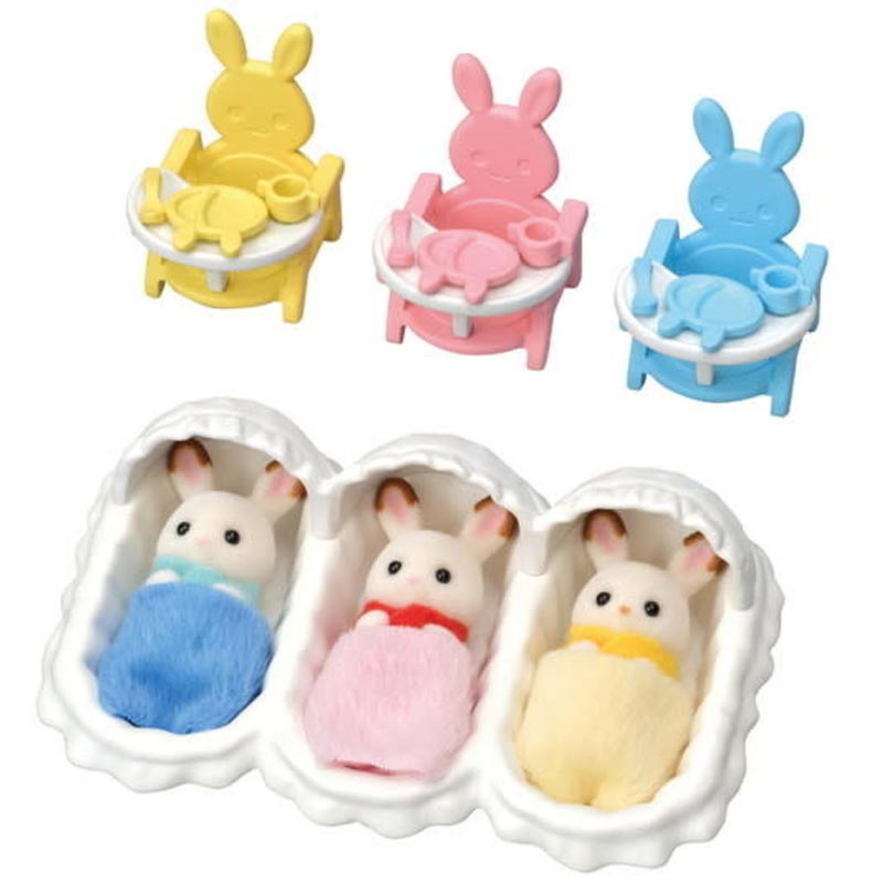 *Calico Critters Triplets Care Set