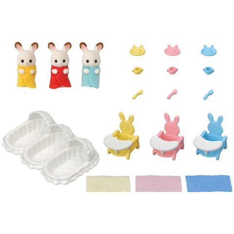 *Calico Critters Triplets Care Set