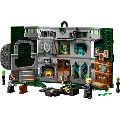 *LEGO Harry Potter Slytherin House Banner