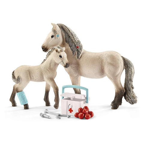 *Schleich Horse Club Hannah's First-Aid Kit